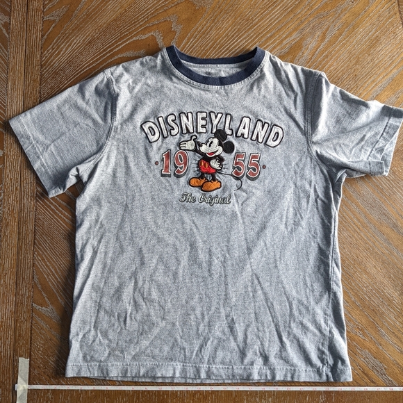 Disneyland Walt Disney World Mickey T - Picture 3 of 5